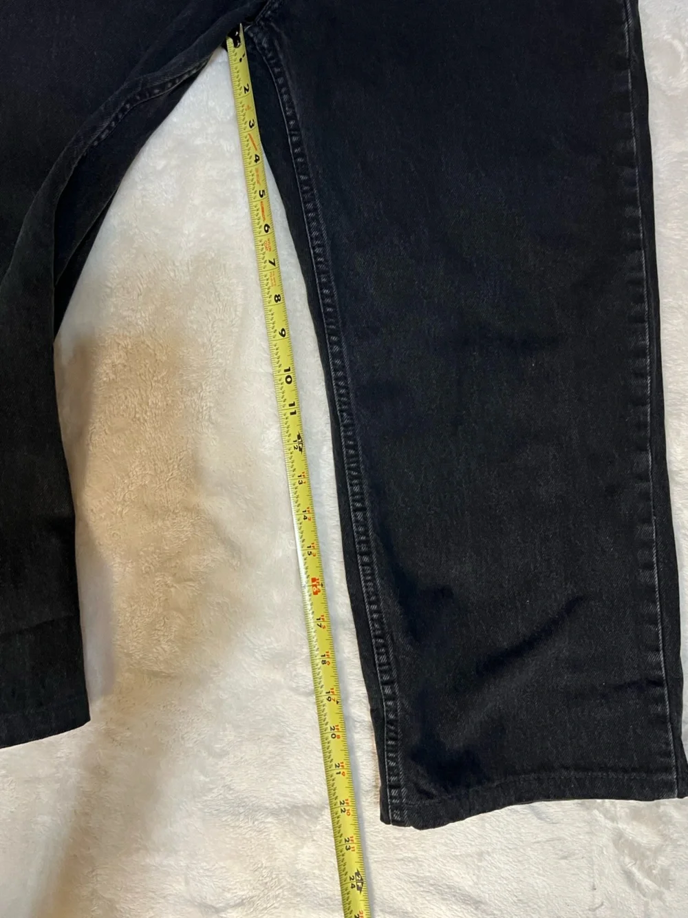 Levi's Men's Black Jeans, 565.